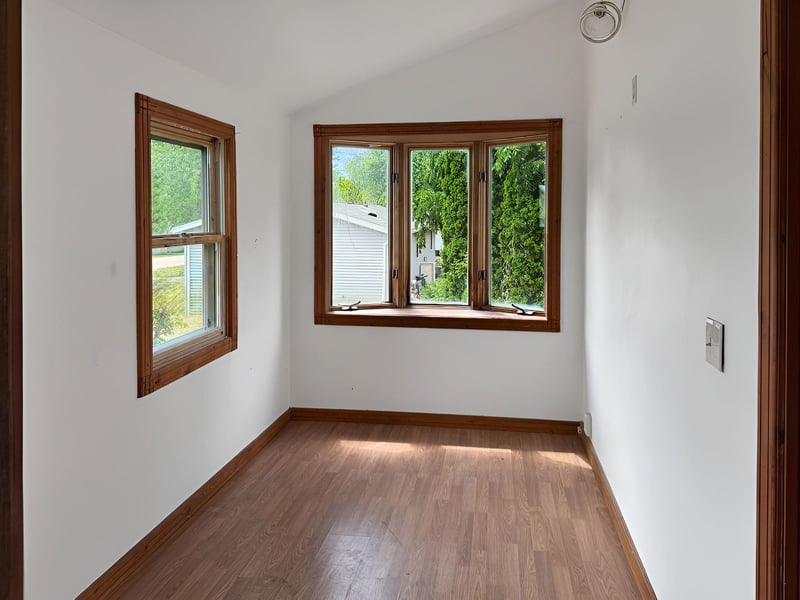 635 Elm St, Omro, WI 54963