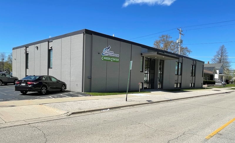 726 Pine St, Green Bay, WI 54301-4929