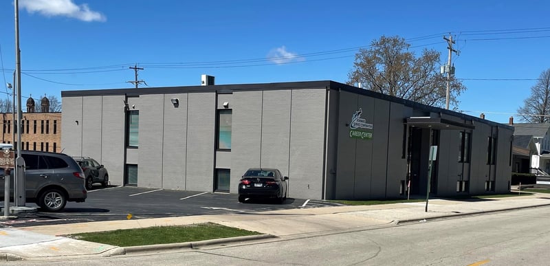 726 Pine St, Green Bay, WI 54301-4929