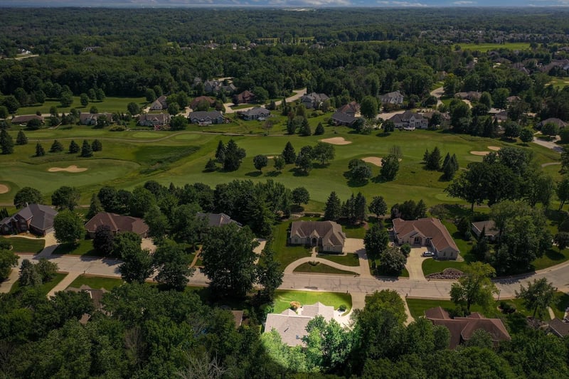 1184 Pleasant Valley Dr, Oneida, WI 54155-8634
