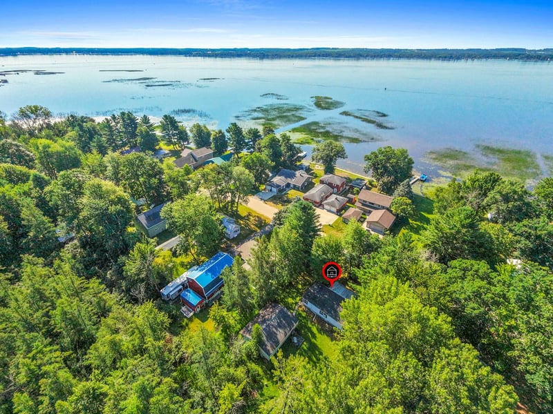 W5242 White Birch Rd, Shawano, WI 54166