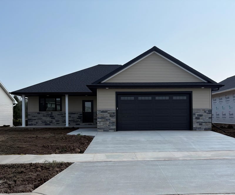 2211 Golden Gate Dr, Appleton, WI 54913