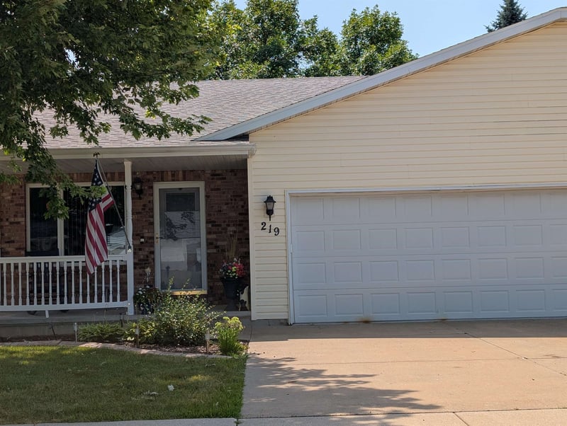 219 Parkside Ct, Kimberly, WI 54136-1316