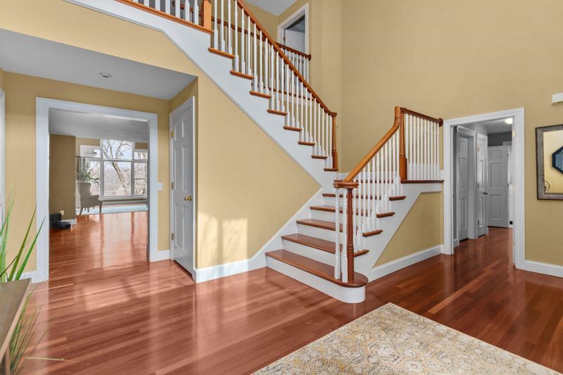 140 River Dr, Appleton, WI 54915