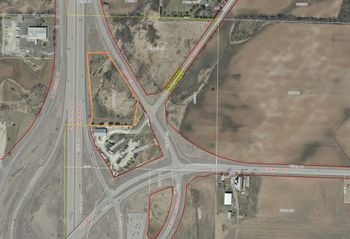 4501 Poberezny Rd, Oshkosh, WI 54902-0000