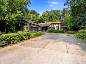 900 Mt Hood Ct, Green Bay, WI 54311-4818