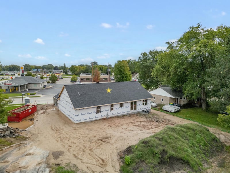 1033 Gray St, Green Bay, WI 54303