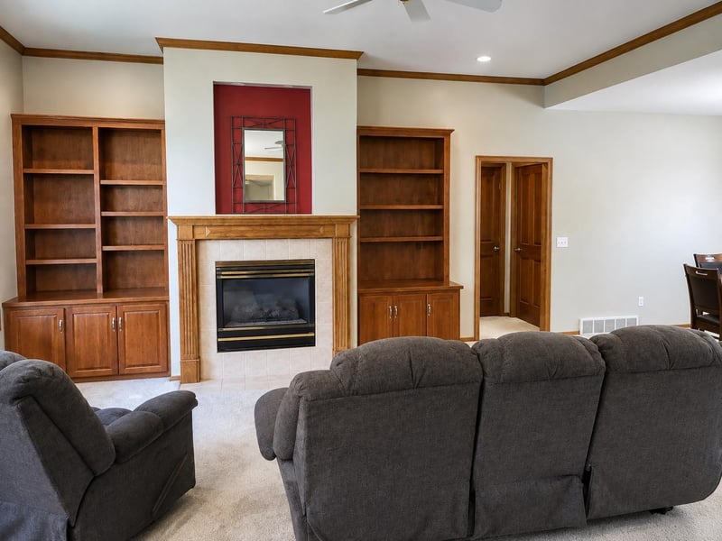 W2489 Clover Downs Ct, Appleton, WI 54915