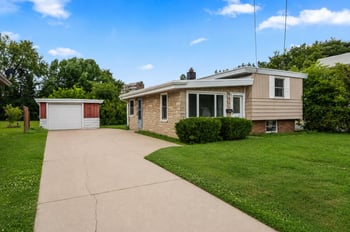 1413 Western Ave, Green Bay, WI 54303