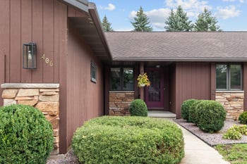 406 Silver Spring Dr, Green Bay, WI 54303-4566