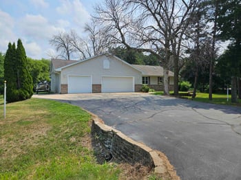 3830 Nicolet Dr, Green Bay, WI 54311