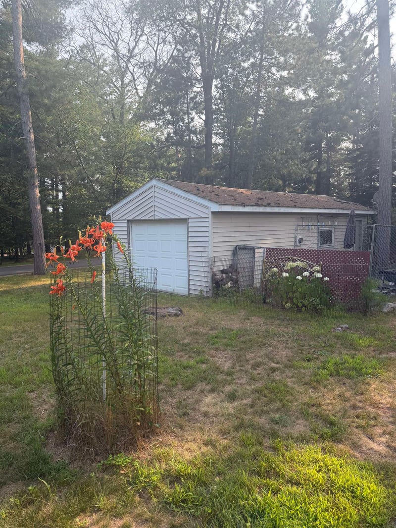 15592 E Crooked Lake Ln, Crivitz, WI 54114