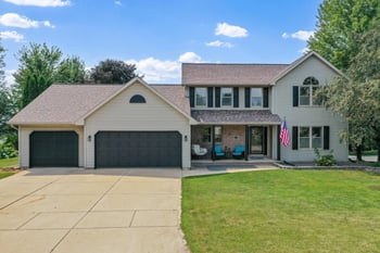 1236 Benjamin Ct, Green Bay, WI 54311-5549