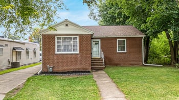 107 S Oneida St, Green Bay, WI 54303-1920
