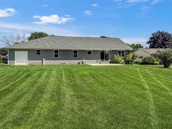 560 Superior Rd, Green Bay, WI 54311