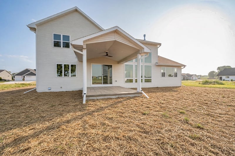 122 Beckerae Ct, Wrightstown, WI 54180