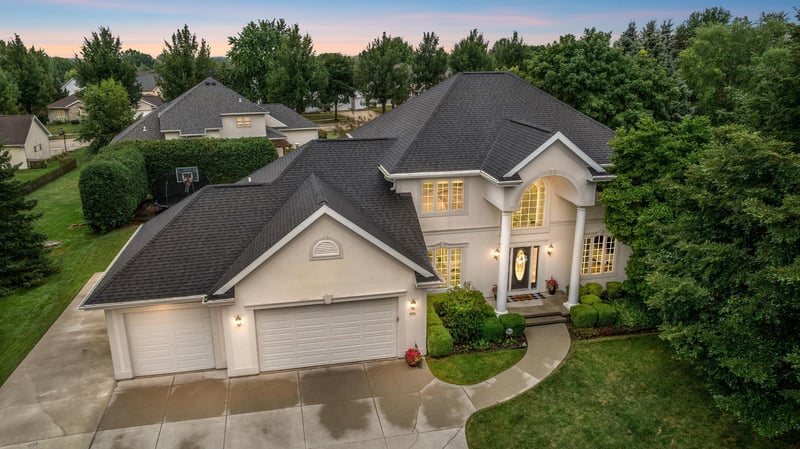 601 E Carrington Ln, Appleton, WI 54913