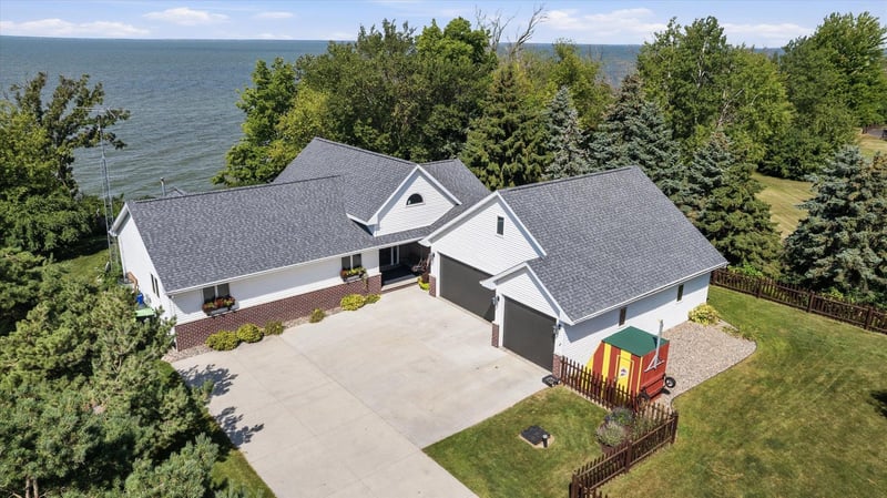 N4067 Twilight Beach Rd, Chilton, WI 53014