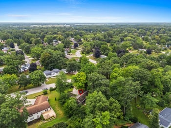 2624 Oakwood Dr, Green Bay, WI 54304-1617