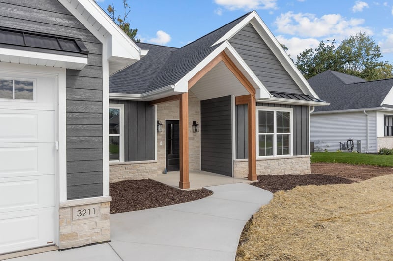 3211 Eclipse Dr, Green Bay, WI 54311