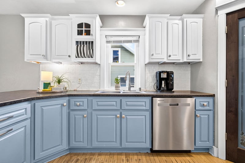521 Wilson St, Little Chute, WI 54140