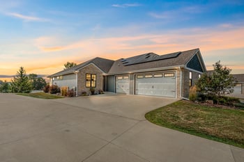 2742 Castaway Ct, Green Bay, WI 54311