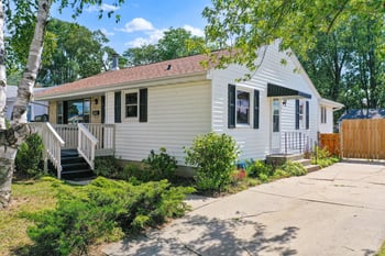 1541 Western Ave, Green Bay, WI 54303-2213