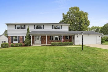 180 Rosemont Dr, Green Bay, WI 54301-2613