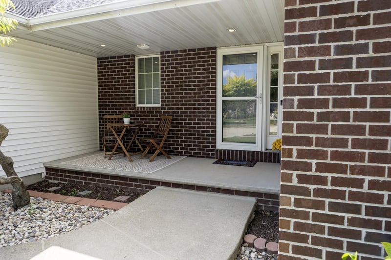 4801 N Benview Ct, Appleton, WI 54913-9313