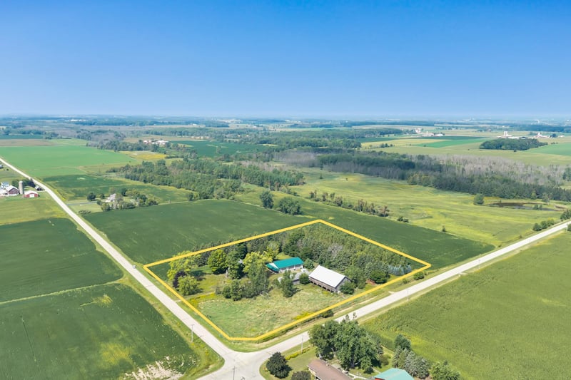 W2522 Beech Dr, Bonduel, WI 54107-8842