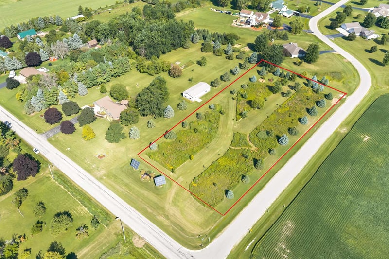 Woodland Dr #2, Seymour, WI 54165