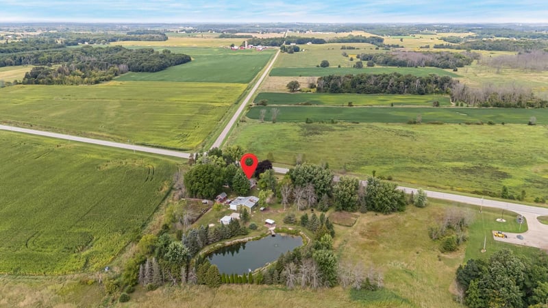7293 County Rd Ii, Larsen, WI 54947