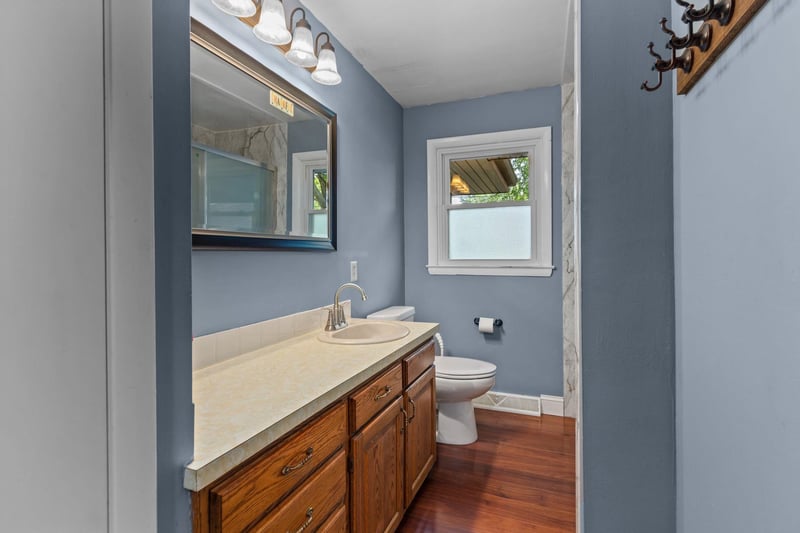 807 W Parkway Blvd, Appleton, WI 54914-2643