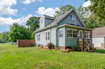 408 Oak St, Green Bay, WI 54304-1825