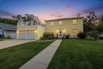 3037 Linck Ct, Green Bay, WI 54301-1621