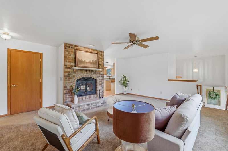 4610 Friedrich Ave, Omro, WI 54963