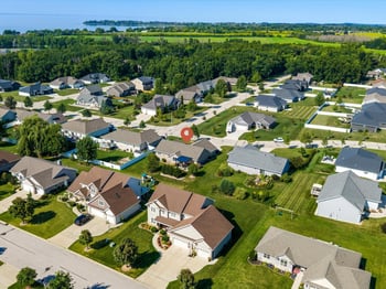 3594 Bay Harbor Dr, Green Bay, WI 54311