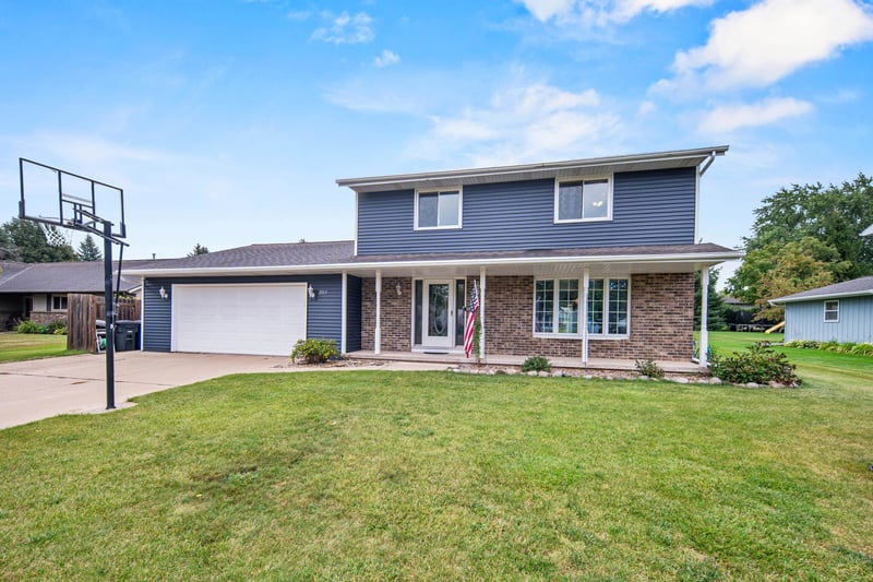 2153 Balsam Way, Green Bay, WI 54313