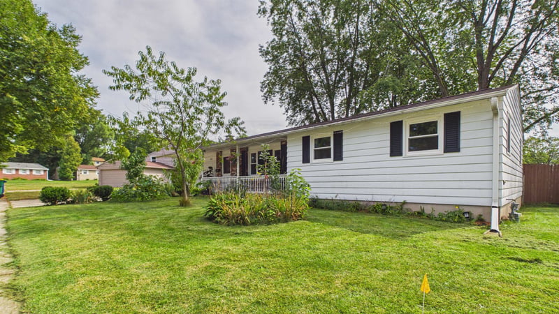 1864 Neal Ct, Green Bay, WI 54302