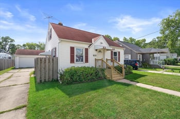 819 Mullet Pl, Green Bay, WI 54304