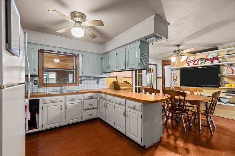 26 Bittersweet Ct, Little Chute, WI 54140-1105