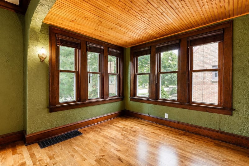 1621 N Division St, Appleton, WI 54911