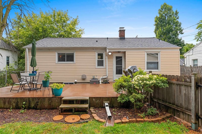 1168 9th St, Green Bay, WI 54304