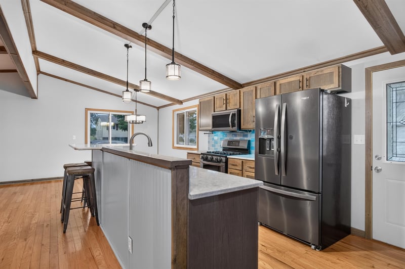 1135 Windsor St, Oshkosh, WI 54902