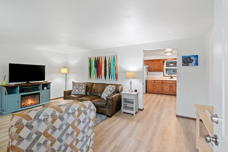 134 Minor Ct, Green Bay, WI 54303