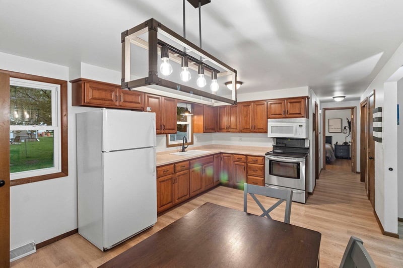 134 Minor Ct, Green Bay, WI 54303