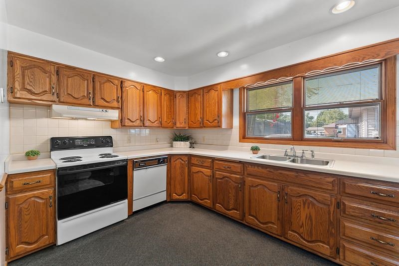 2319 N Viola St, Appleton, WI 54911