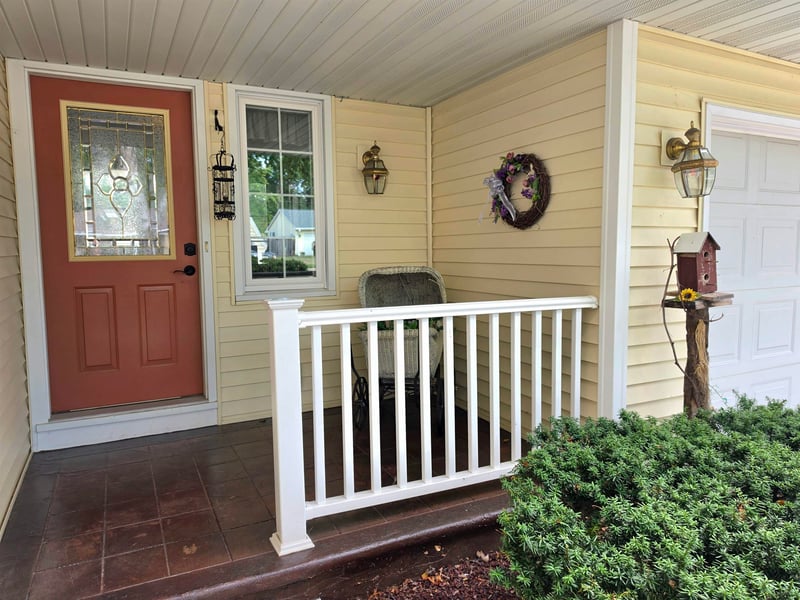 540 Somerset Dr, Green Bay, WI 54301-2724