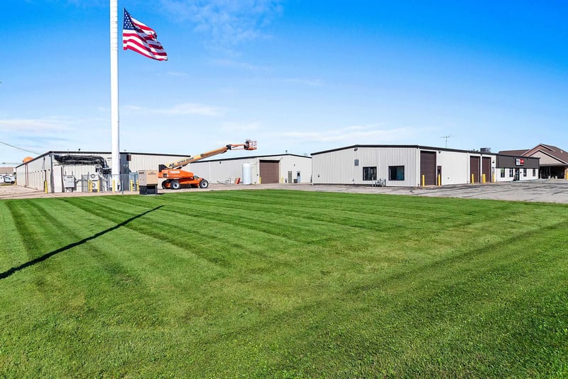 1215 N Hickory Farm Ln, Grand Chute, WI 54914