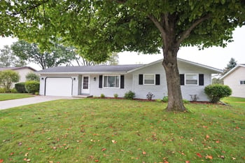 2515 Lance St, Green Bay, WI 54313-6750